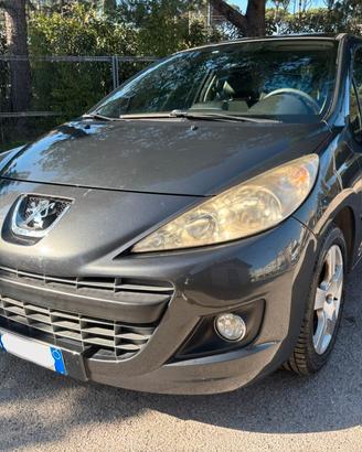 PEUGEOT 207 1.6 HDi 112CV Allure - 2011