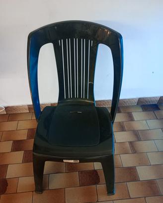 Sedie n. 5 in plastica robusta
