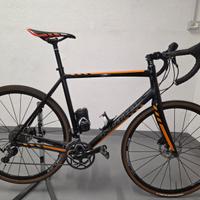 Bici strada gravel Kona disco Shimano Ultegra