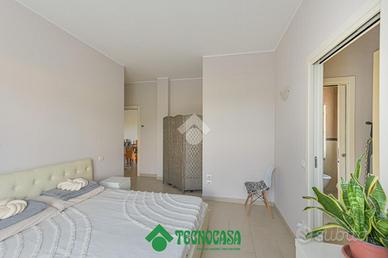 4 LOCALI A SARZANA