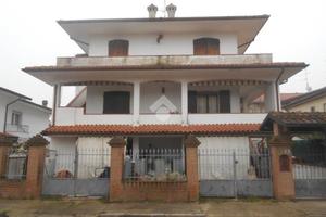 Villa indipendente/ portogaribaldi