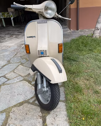 Vespa P200E iscritta FMI