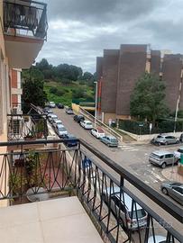 Cagliari, via Castelvì, quadrivano luminoso