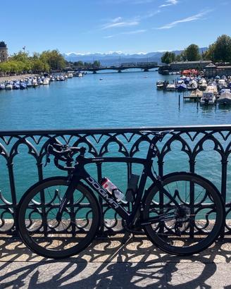 Pinarello Dogma F8 SKY