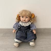 Bambola di porcellana 