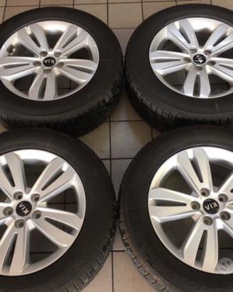 Cerchi in lega 17 originali kia sportage con gomme