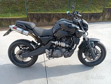 YAMAHA MT-03 