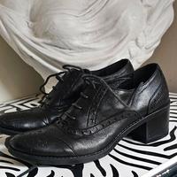 Scarpe oxford con lacci in pelle