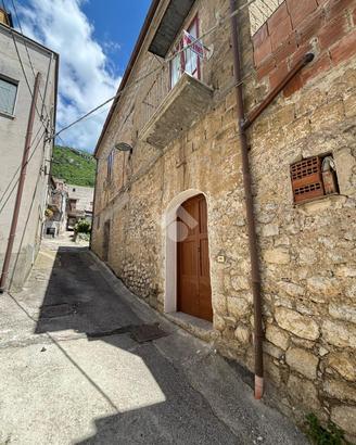 CASA INDIPENDENTE A FRASSO TELESINO
