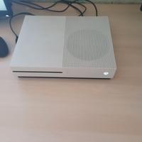 Xbox One S con 4 giochi