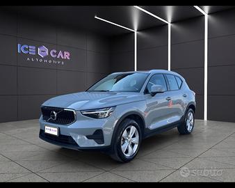 VOLVO XC40 B3 automatico Ultra Black Edition