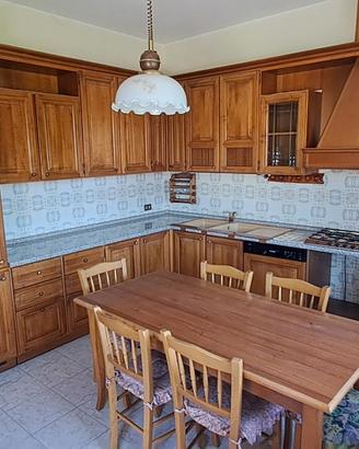 CUCINA IN LEGNO MASSELLO