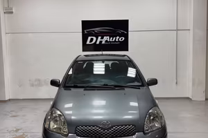 Toyota Yaris 1.0 5 porte Sol