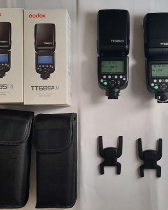DUE Flash Godox TT685II-S + Accessori 