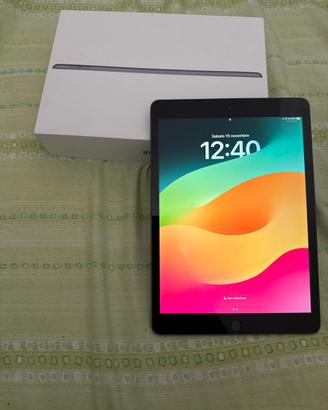 IPad grigio
