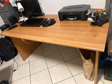 Scrivania + cassettiera