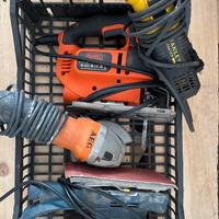 Smerigliatrice, seghetto alternativo e levigatrice