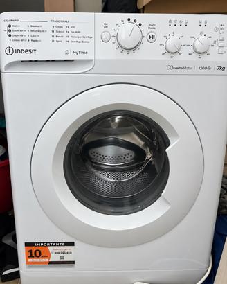 Lavatrice Indesit 7kg 1.200 giri usara 10 mesi
