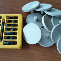 14 fustelle e 10 basi per torchietti 