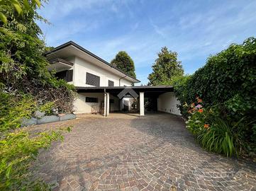 VILLA SINGOLA A CAMPARADA