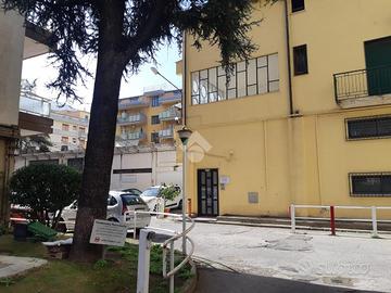 3 LOCALI A NOCERA INFERIORE