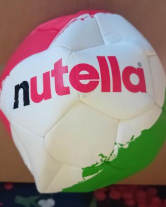 Pallone Nutella a tema bandiera tricolore italiana