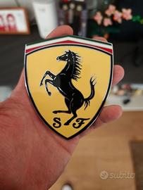 Ferrari scudetto Ferrari parafango