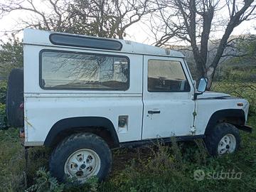 LAND ROVER DEFENDER 90 AUTOCARRO