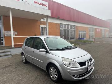 Renault Scenic 1.5 serie specialexception