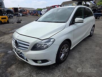 Ricambi MERCEDES B W246 651901 AUT