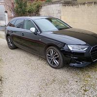 Audi A4 station wagon s line