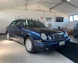 Mercedes-benz E 250 diesel cat Elegance