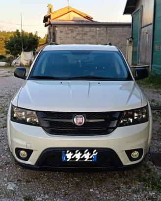 Fiat Freemont 170 cv 2.0 Black Code-Bianco  perla-
