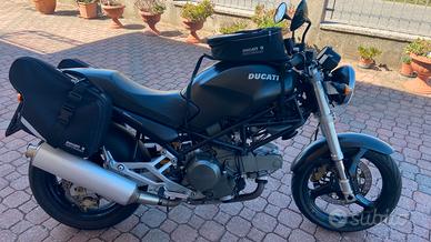 Ducati monster 600 dark