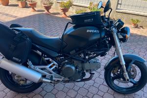 Ducati monster 600 dark