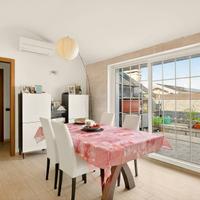 UMATE VELATE-ATTICO 4 LOCALI CON TERRAZZO RISTRUTT