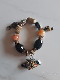 Bracciale donna pietre dure e charmes con elastico