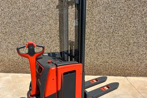 Transpallet elettrico a colonna LINDE L14