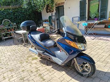 Suzuki Bergman AN 400