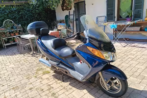 Suzuki Bergman AN 400