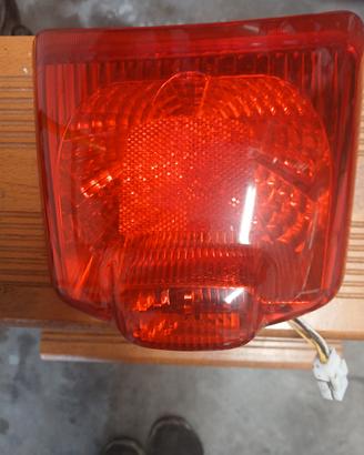 faro posteriore vespa 250 e 300