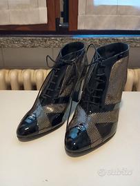 Scarpa Chanel  bicolore lucida con tacco