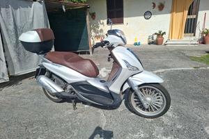 SCOOTER BEVERLY 300