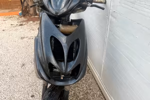 Yamaha aerox 50