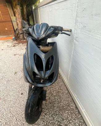 Yamaha aerox 50