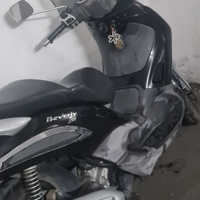 Beverly 250 cc km.30 mila originali