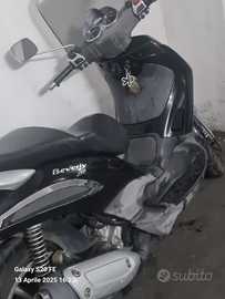 Beverly 250 cc km.30 mila originali