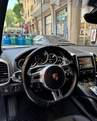 Porsche cayenne 2014 tagliandata