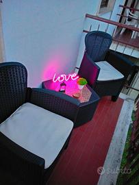 Salottino da giardino.