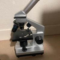 Microscopio Bresser junior